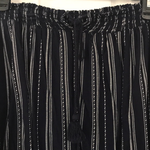 Target Across the Shoulder Top - Picture 5 of 6